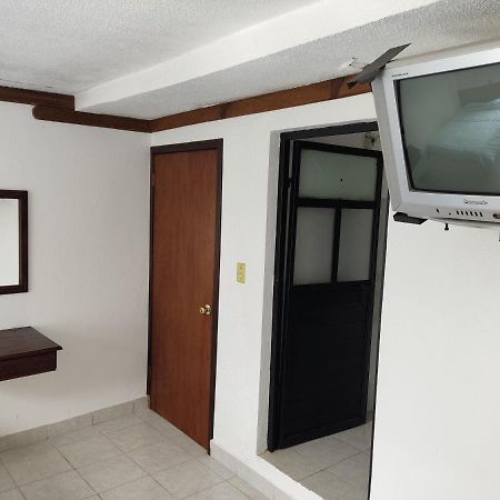 Hotel Tivoli San Cristóbal de Las Casas Екстериор снимка