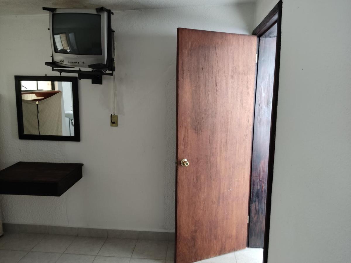 Hotel Tivoli San Cristóbal de Las Casas Екстериор снимка