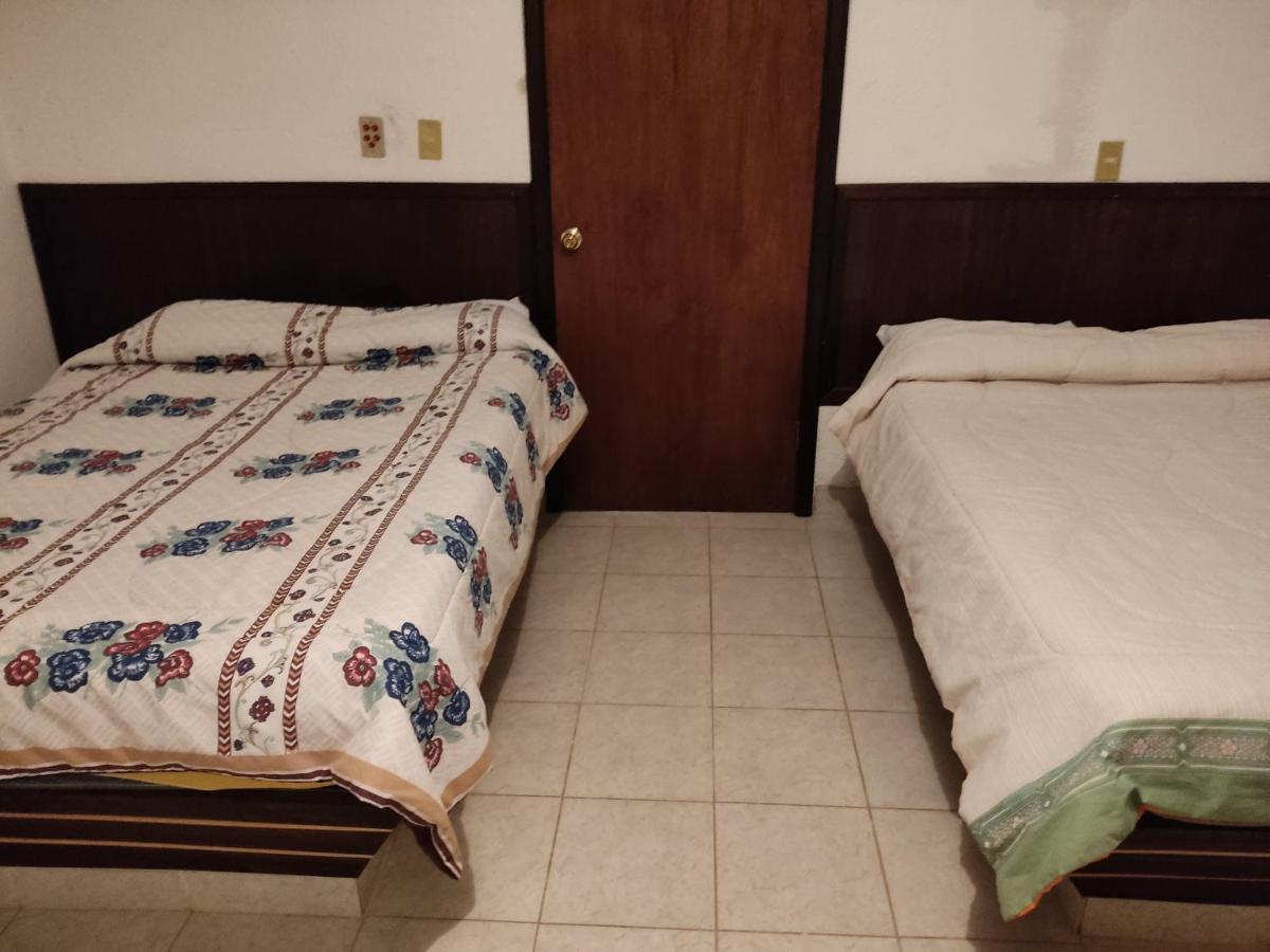 Hotel Tivoli San Cristóbal de Las Casas Екстериор снимка